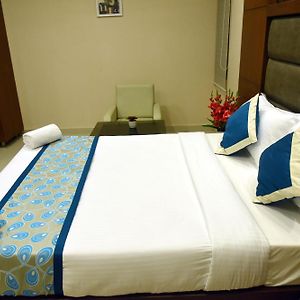 The Hydel Park - Business Class Hotel - Near Central Railway Station
